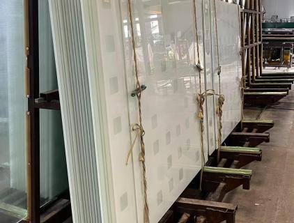 custom tempered glass and transparent solar glass for modern building projects