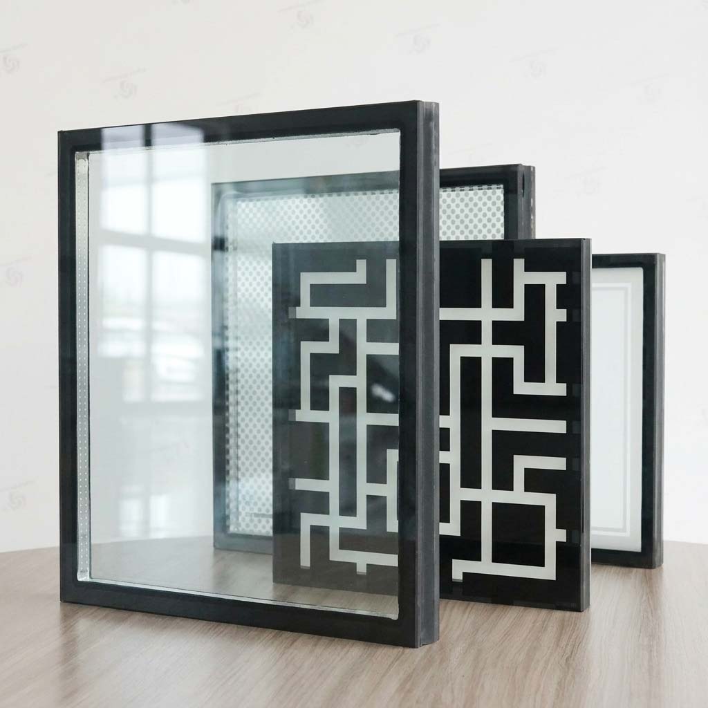 Guide des coefficients U et SHGC des fenêtres : vitrages adaptés au climat, intercalaires à bords chauds, double vitrage pour climats froids, vitrage de contrôle solaire pour climats chauds