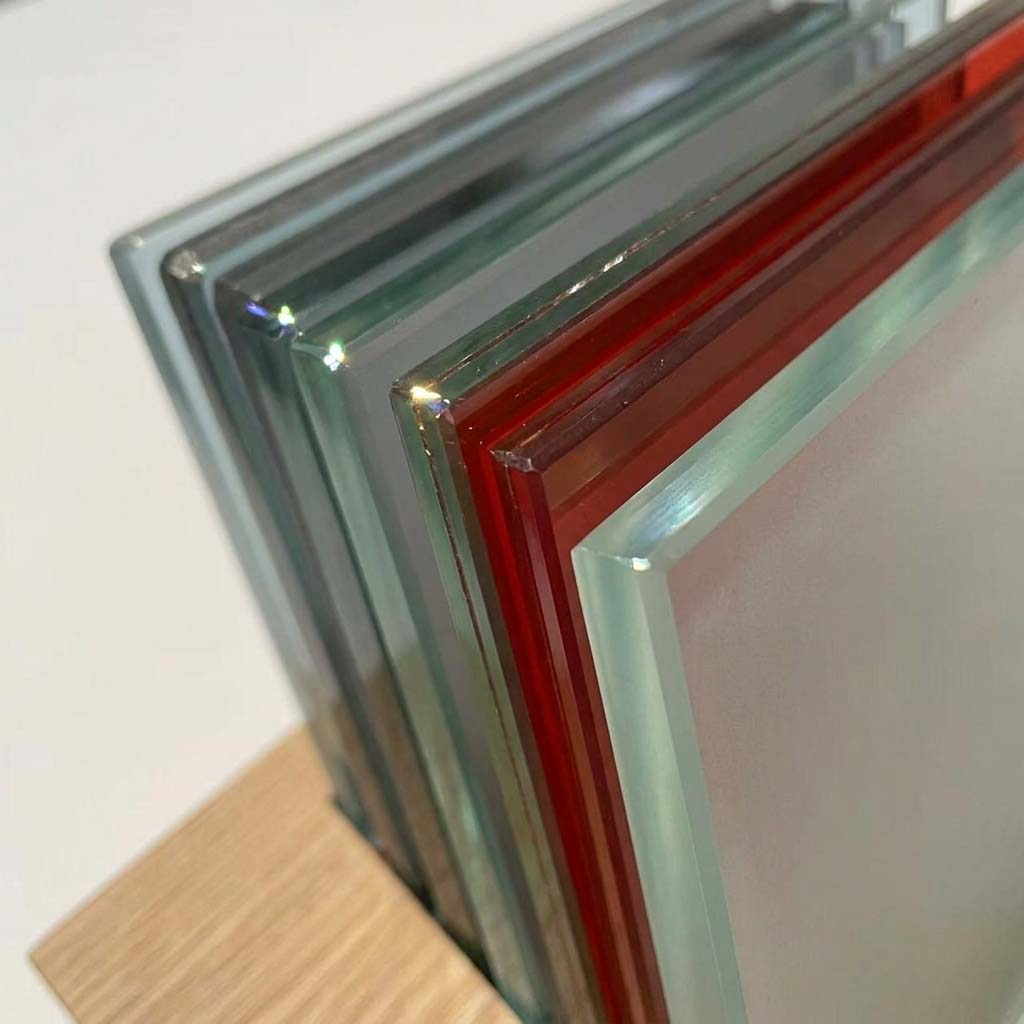 Verre feuilleté PVB, verre feuilleté SGP, PVB vs SGP, intercalaire en verre feuilleté Verre feuilleté PVB, verre feuilleté SGP, PVB vs SGP, intercalaire en verre feuilleté