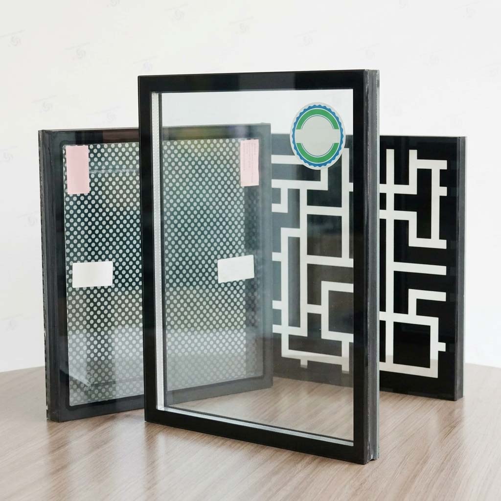 إصلاح الزجاج العازل الضبابي، تركيب النوافذ الاحترافي، ضمان الزجاج العازل، كيفية تنظيف النوافذ ذات الزجاج المزدوج، علامات تلف مانع تسرب النوافذ، تكلفة استبدال وحدة الزجاج العازل، أفضل النوافذ لمنطقتي المناخية